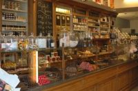 Leonidas Pistache Chocolaterie