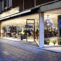 Le Salon Hairdesigners  Redken