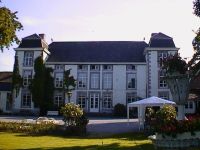 Chateau d Envoz Parking