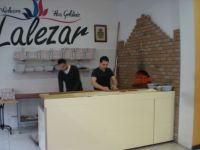 Lalezar Pizza scampi