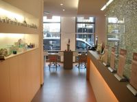 Instituut H&eacute;b&eacute;a Acn�behandeling