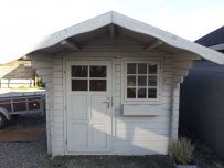 Tuinhuis met oversteek te koop Tuinhuis met oversteek te koop