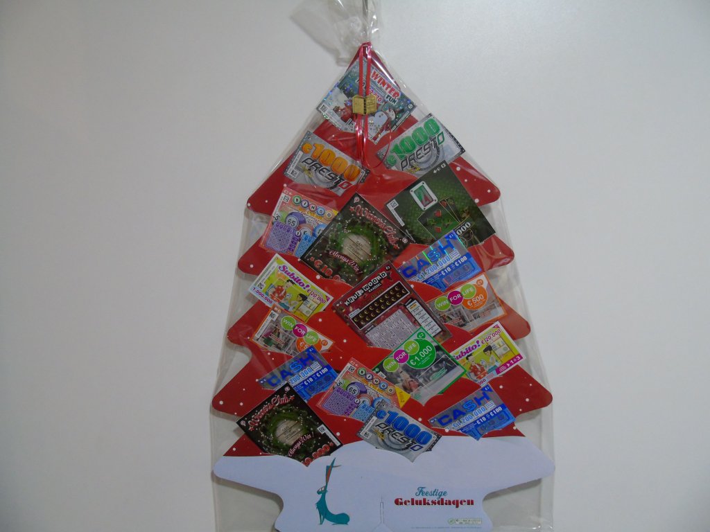 Kerstboom met krasloten