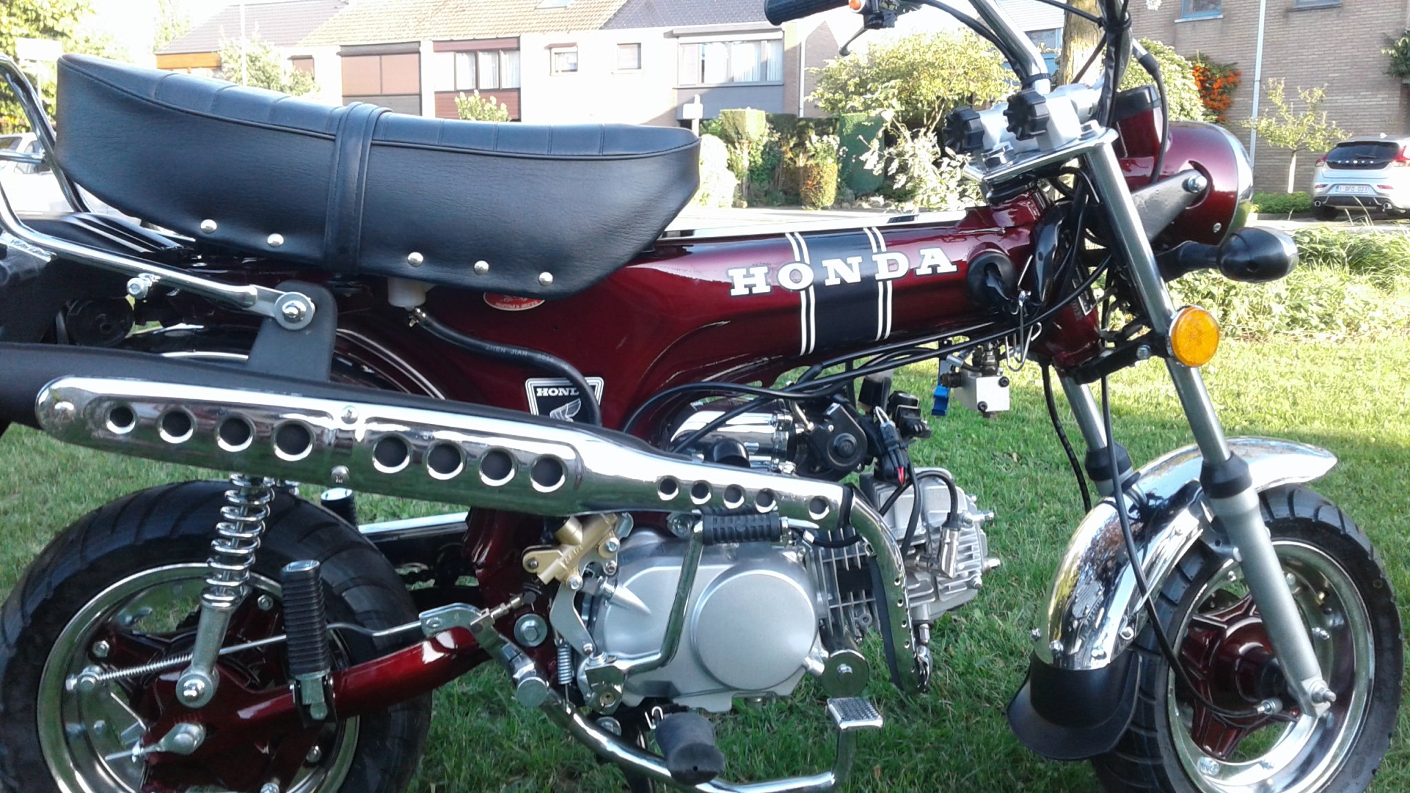 D\u0026V Scooter in Gent - Scooters